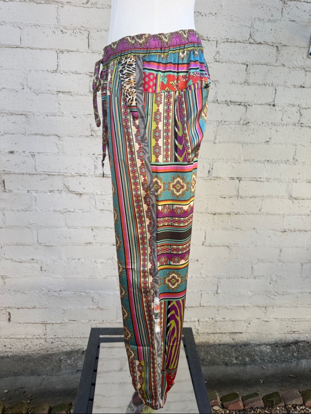 Johnny Was Presley Jogger Silk Blend Leopard Multi Patchwork Size M - Picture 6 of 8